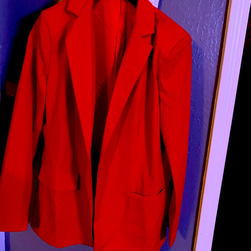 Womens xl red blazer nwot
